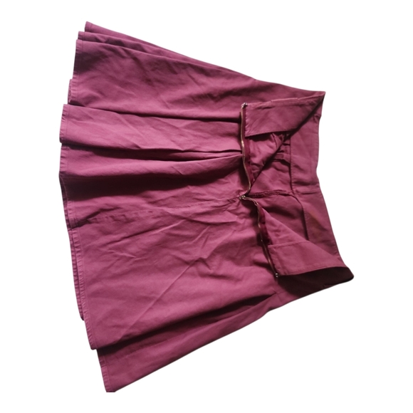 D&G Dolce & Gabbana Maroon Pleated Mini Skirt Size 26/40 Made in Italy - Picture 4 of 10